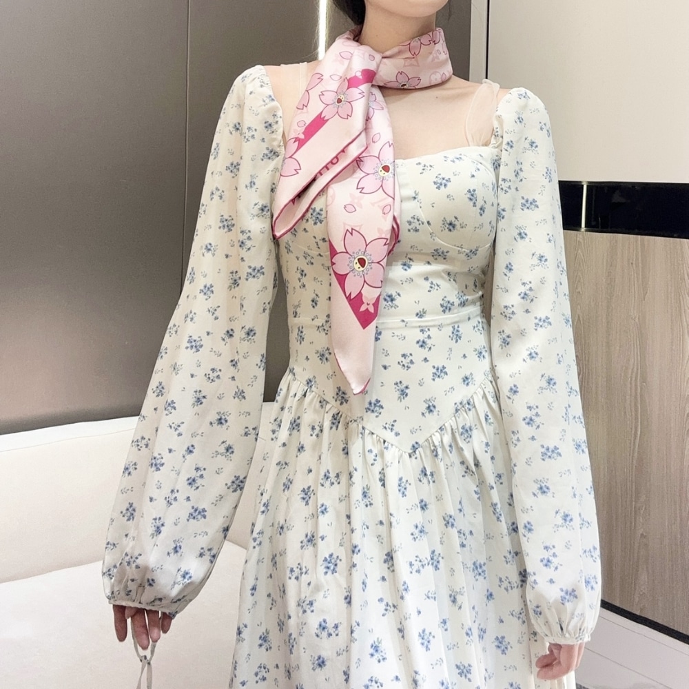 Louis Vuitton X Takashi Murakami Monogram Cherry Blossom Square Pink 90cm M94964 - Image 7
