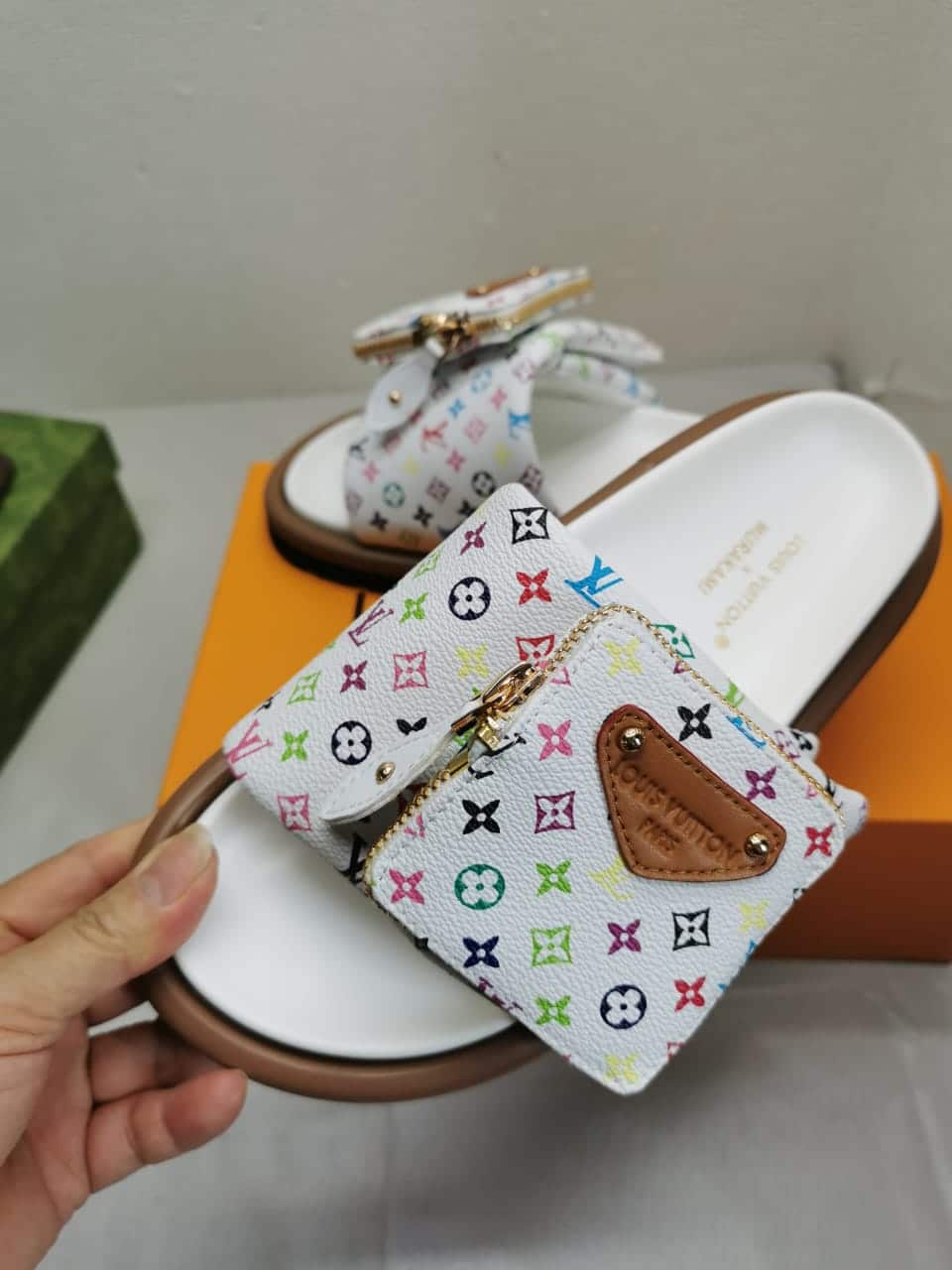 Louis Vuitton X Takashi Murakami Pool Pillow Flat Comfort Mule Blanc 1AGVQW - Image 5