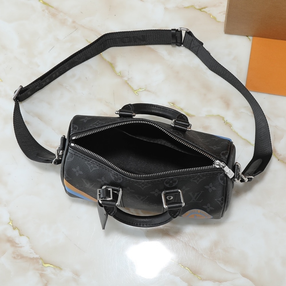 Louis Vuitton Keepall Bandoulière 25 Mon Monogram Black 25cm P01942 - Image 6