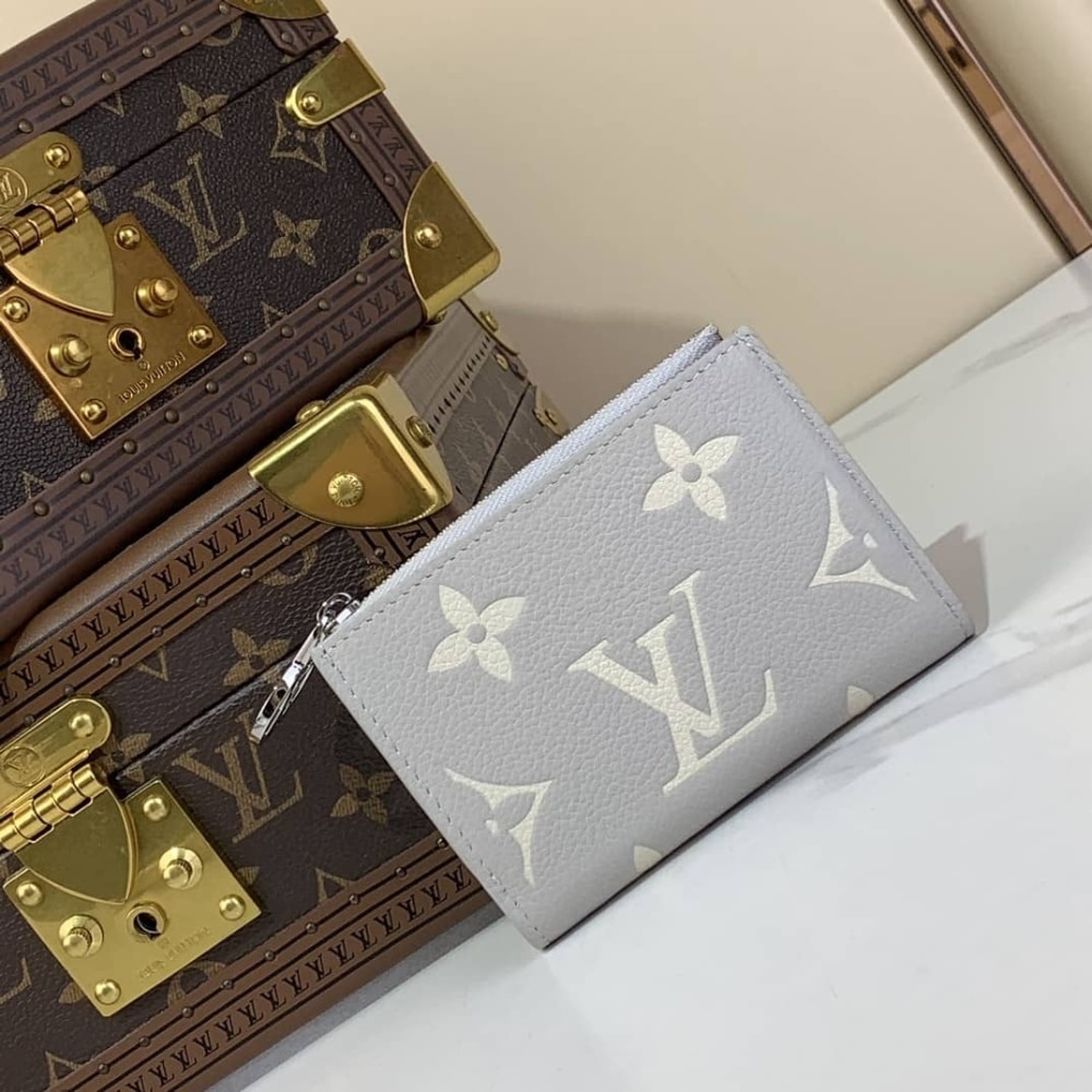 Louis Vuitton Lisa Wallet Bicolor Monogram Brume Gray 11Cm M13797 - Image 2