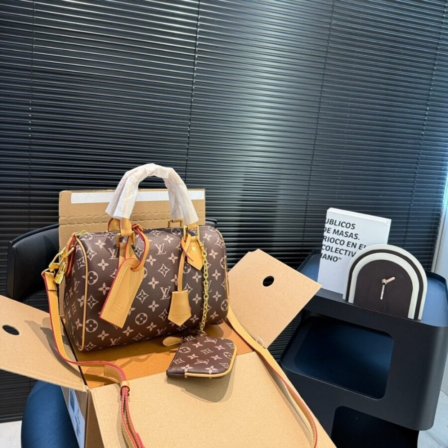 Alternative view of Louis Vuitton Speedy P9 Bandoulière 25 Monogram Brown 25cm M24443