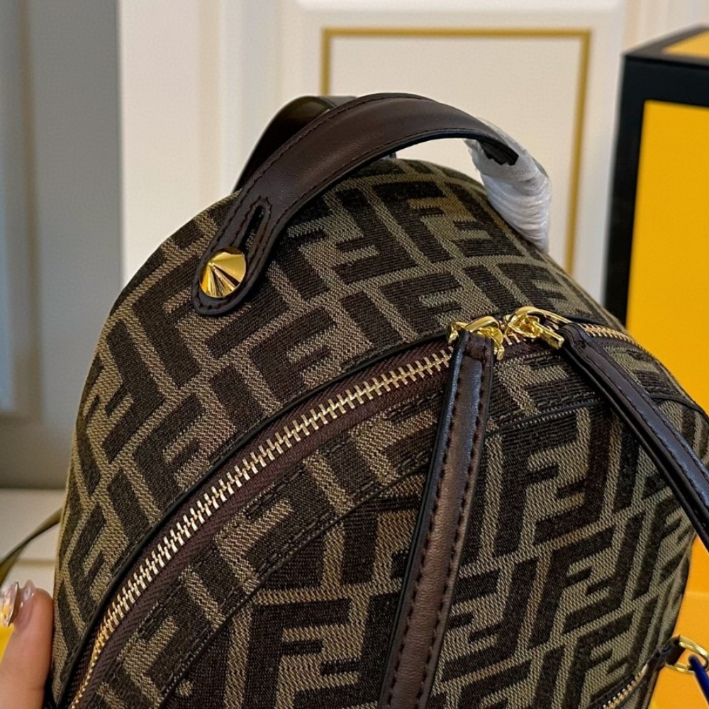 Fendi Mini Backpack Brown 22cm 8bz038a5tlf13vk - Image 5