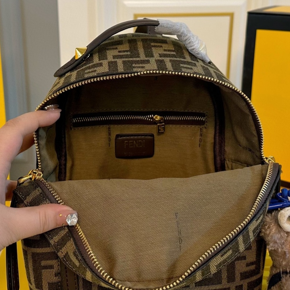 Fendi Mini Backpack Brown 22cm 8bz038a5tlf13vk - Image 4