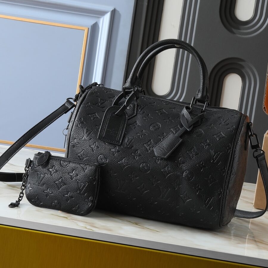 Alternative view of Louis Vuitton Speedy P9 Bandoulière Ultra Black 26cm