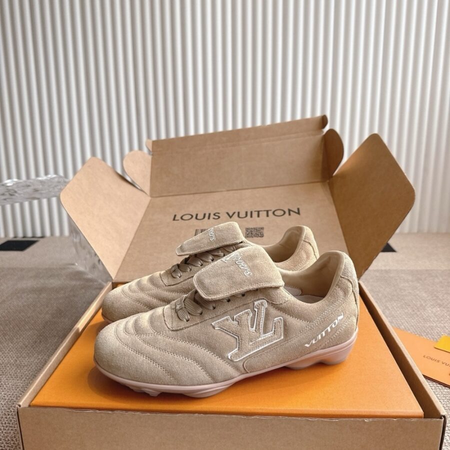 Alternative view of Louis Vuitton Lv Footprint Soccer Beige 1ahtx8