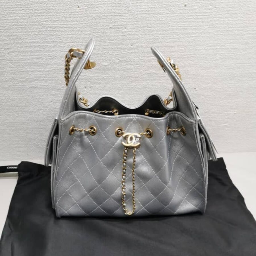 Alternative view of Chanel 25 Small Handbag Metallic Grained And Gold Tone Metal Silver 26cm AS5293 B20405 NZV67