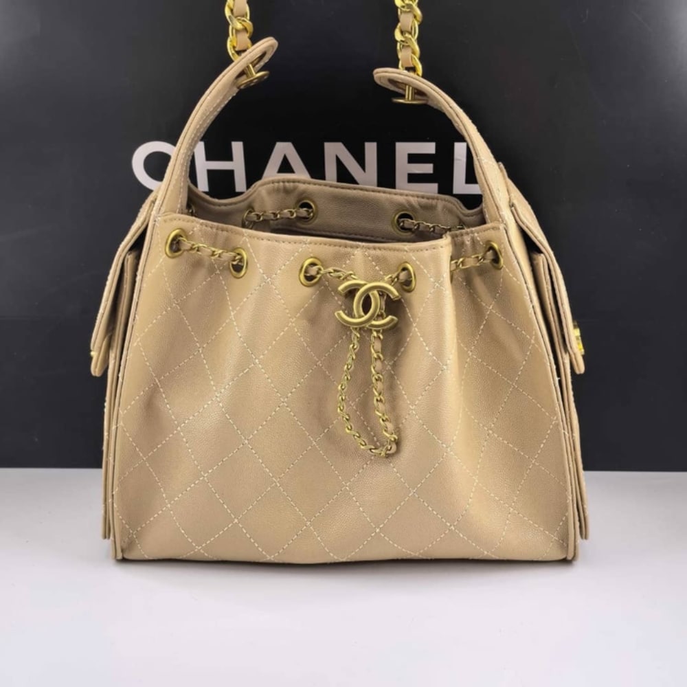 Chanel 25 Small Handbag Grained And Gold Tone Metal Beige 26cm - Image 2