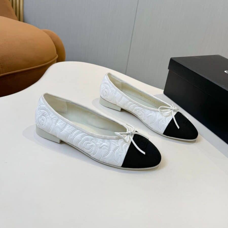 Alternative view of Chanel Ballet Flats Embroidered Fabric And Grosgrain White Black G02819 B21026 U1898