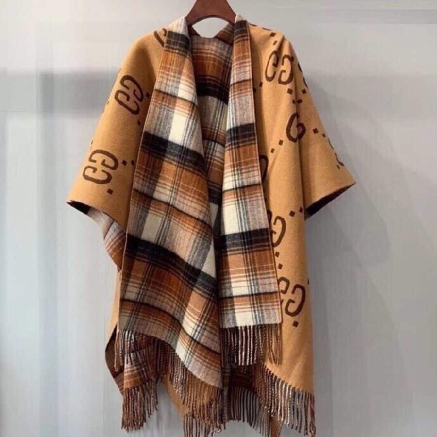 Alternative view of Gucci Reversible GG Wool Cape Poncho Beige 185cm 553118 4G200 9764