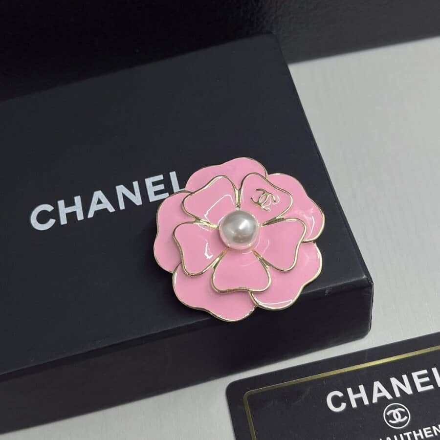 Alternative view of Chanel Brooch Metal And Resin Gold With Pink Pearly White