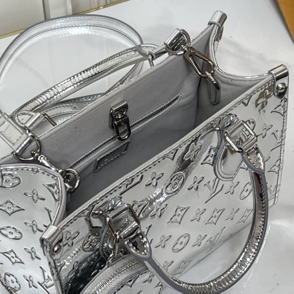 Louis Vuitton Onthego PM Silver 25cm M26373 - Image 7