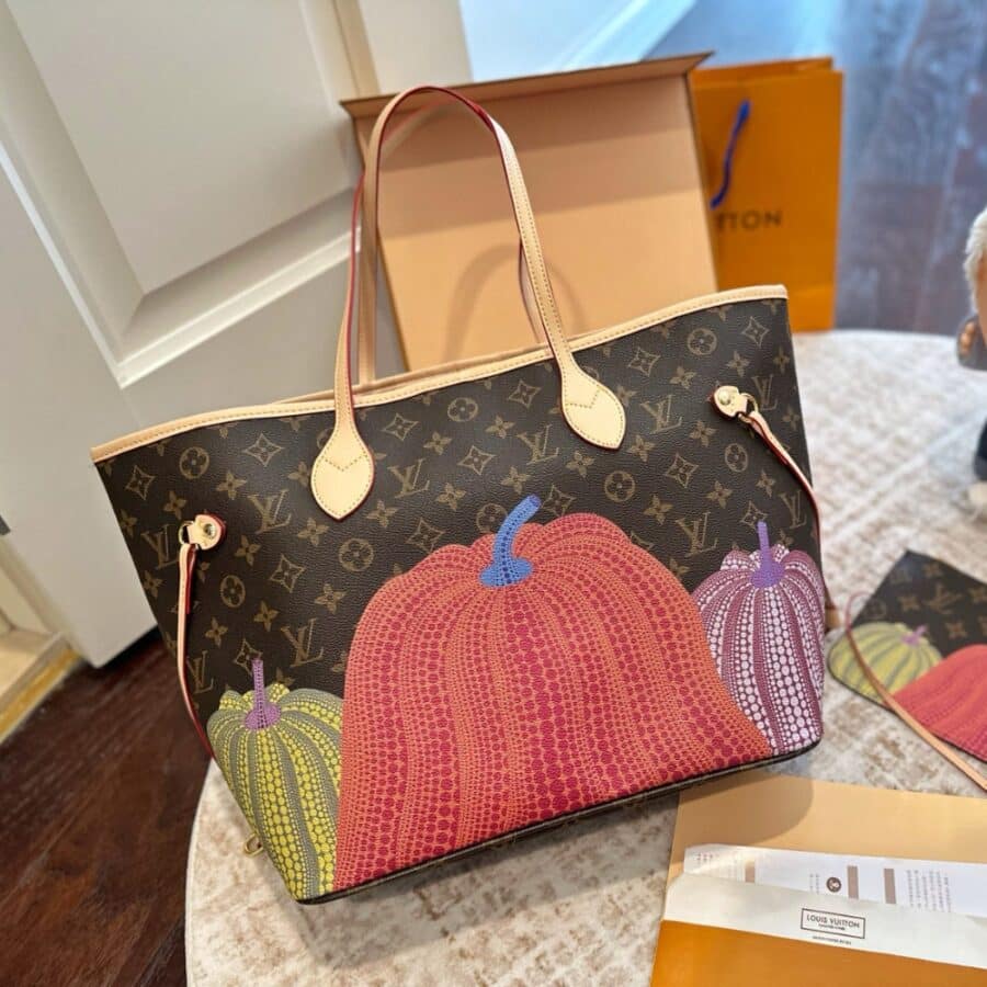 Alternative view of Louis Vuitton X Yayoi Kusama Neverfull MM Monogram Pumpkin Dots Red 31cm M46468