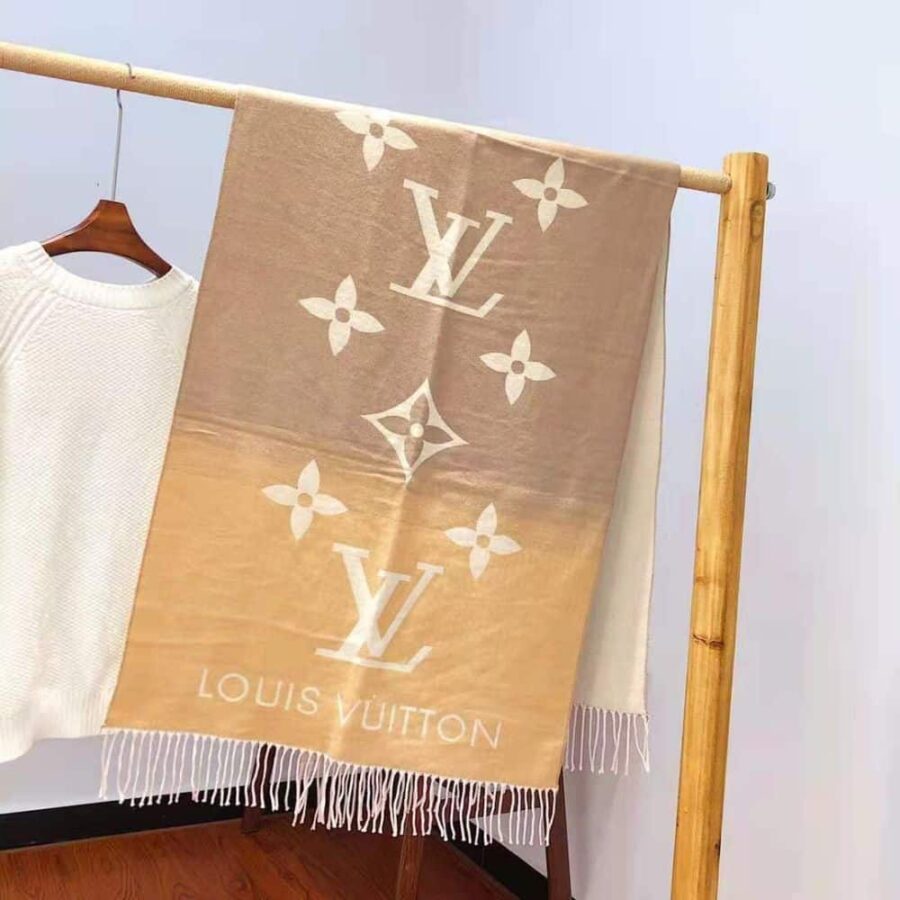 Alternative view of Louis Vuitton Reykjavik Gradient Scarf Brown