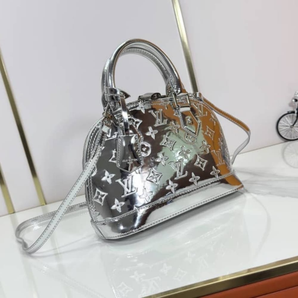 Louis Vuitton Alma BB Silver 23Cm - Image 3