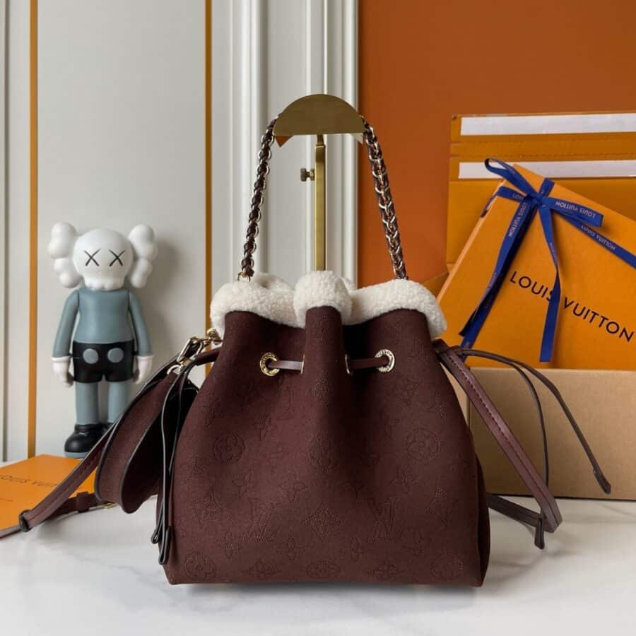 Alternative view of Louis Vuitton Bella Chocolate 22Cm M26684