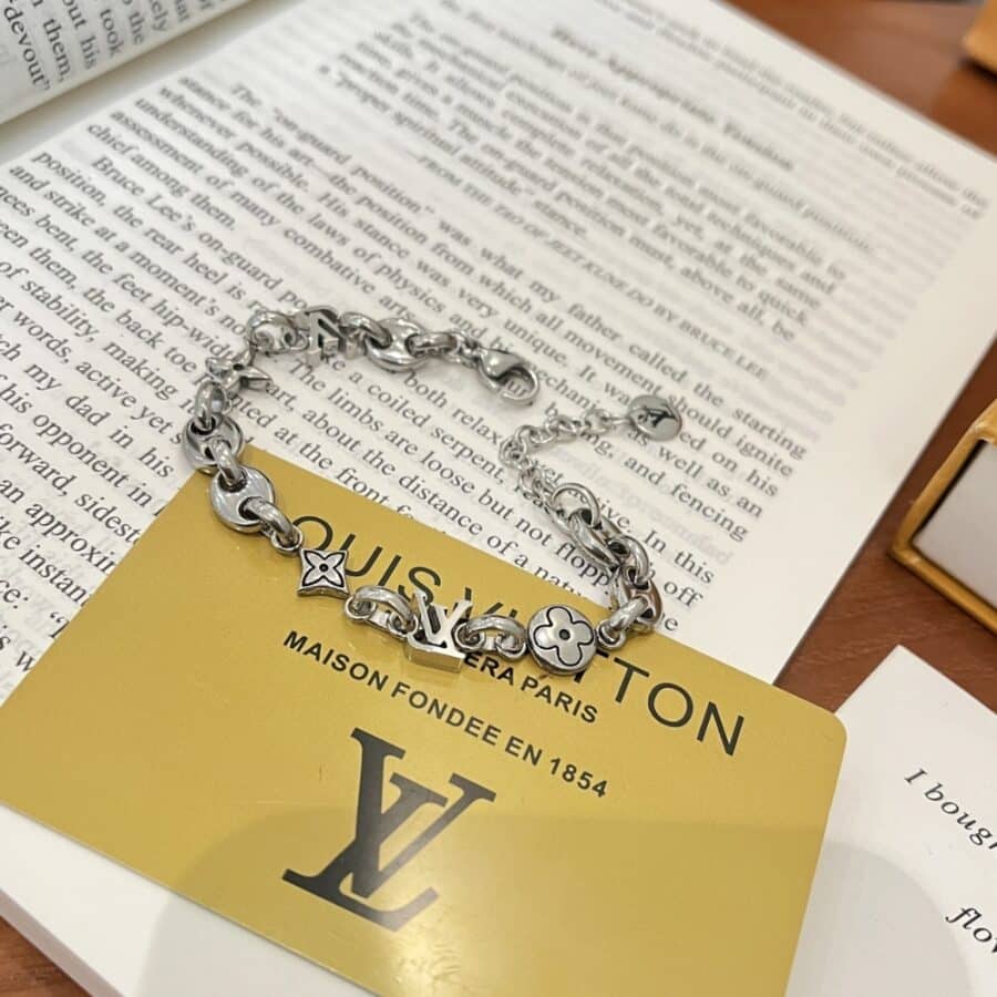 Alternative view of Louis Vuitton Lv Sailor Medium Bracelet Silver M03187