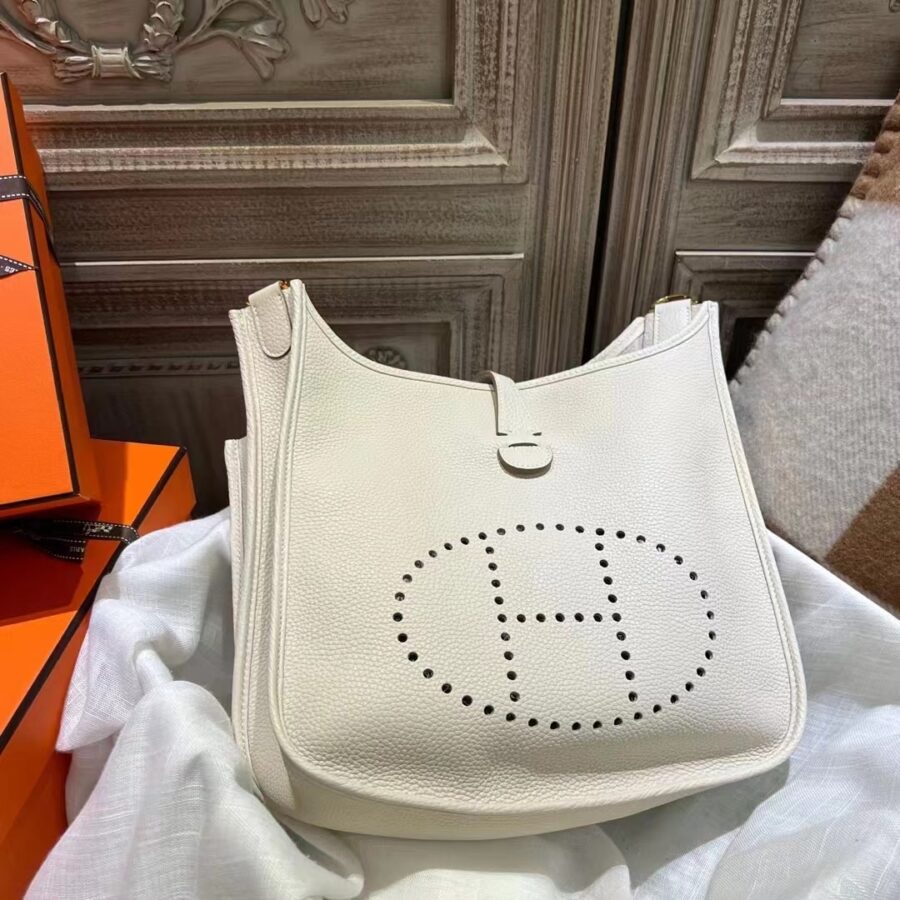 Alternative view of Hermes Clemence Evelyne PM 25Cm White