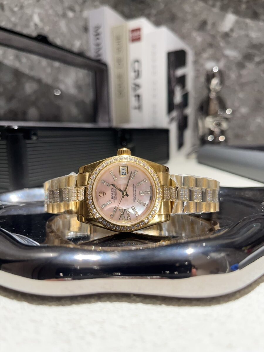 Alternative view of Rolex Datejust Diamond In Gold With Pinl Dial 31mm