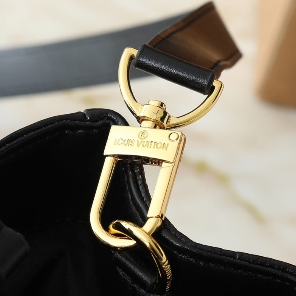 Louis Vuitton Avenue PM Black 30Cm M25577 - Image 7