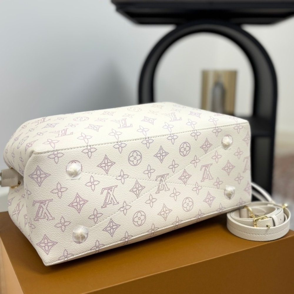 Louis Vuitton Bella Tote Dream Cream 33Cm M15116 - Image 7