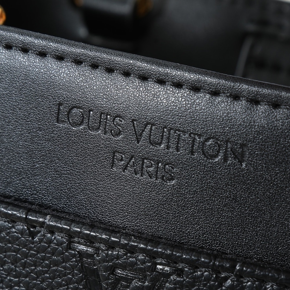 Louis Vuitton Avenue PM Black 30Cm M25577 - Image 6