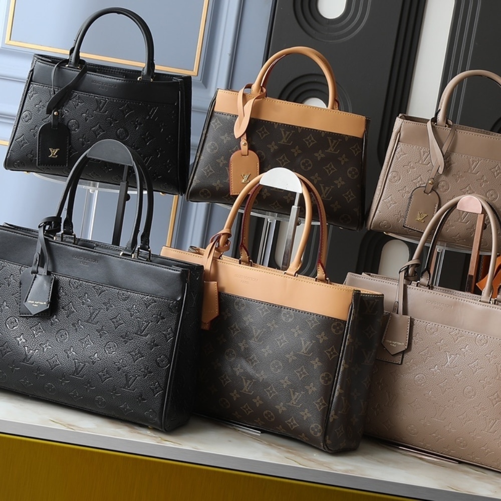 Louis Vuitton Avenue PM Black 30Cm M25577 - Image 11