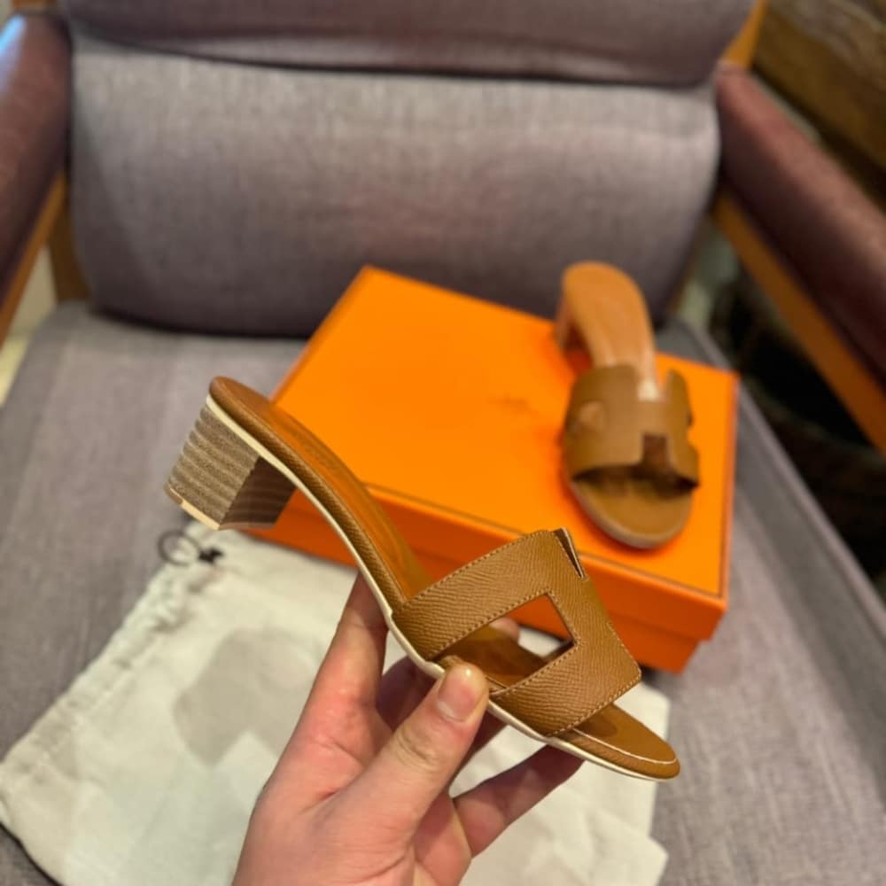 Hermes Oasis Sandals Brown Leather H222203Z 20370 - Image 3
