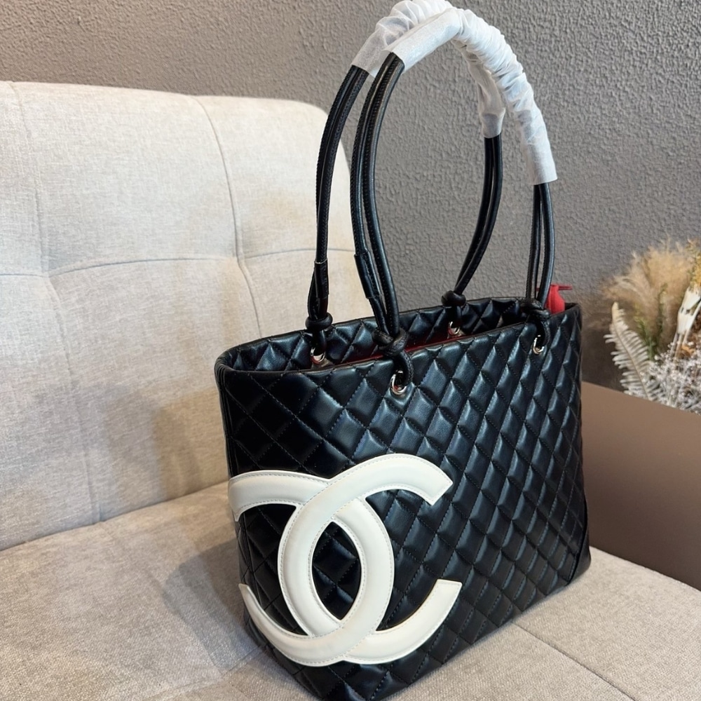Chanel Cambon Line Medium Tote Bag In Black 28cm - Image 4