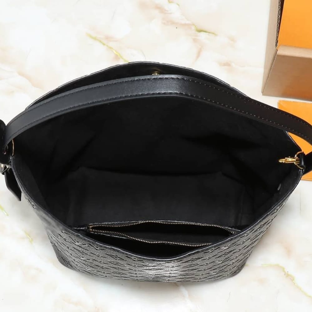 Louis Vuitton All In GM Black 30Cm M13044 - Image 9