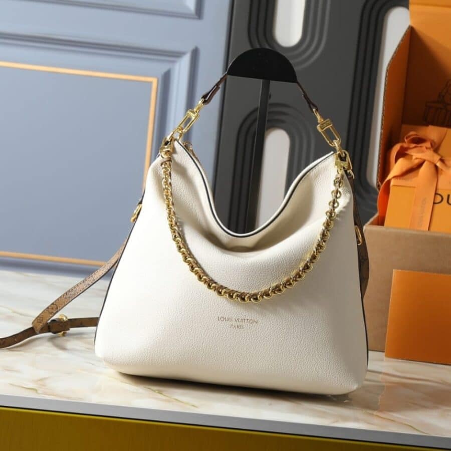 Alternative view of Louis Vuitton Multipass Bag Vanille 30Cm M29094