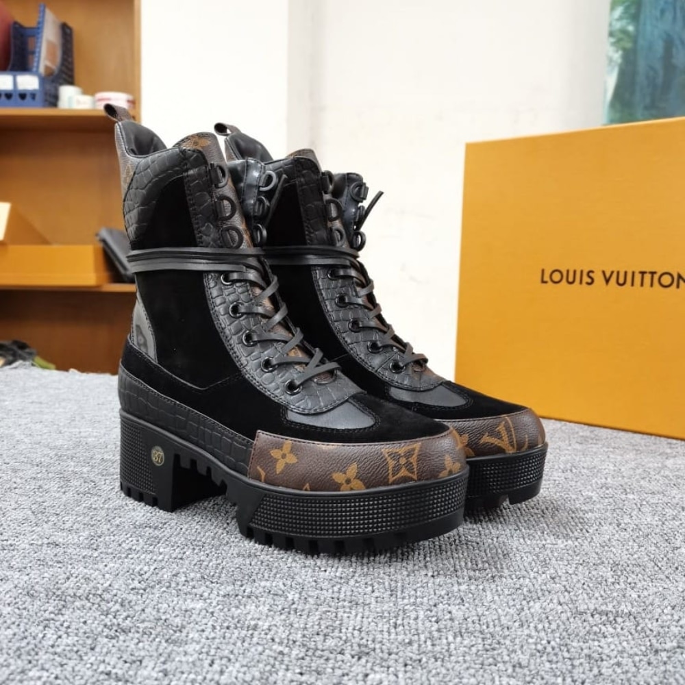 Louis Vuitton Laureate Boots Black - Image 2