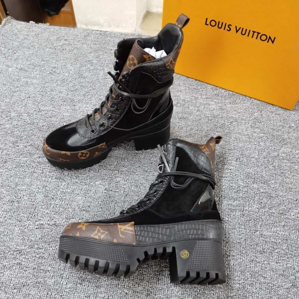 Louis Vuitton Laureate Boots Black - Image 4