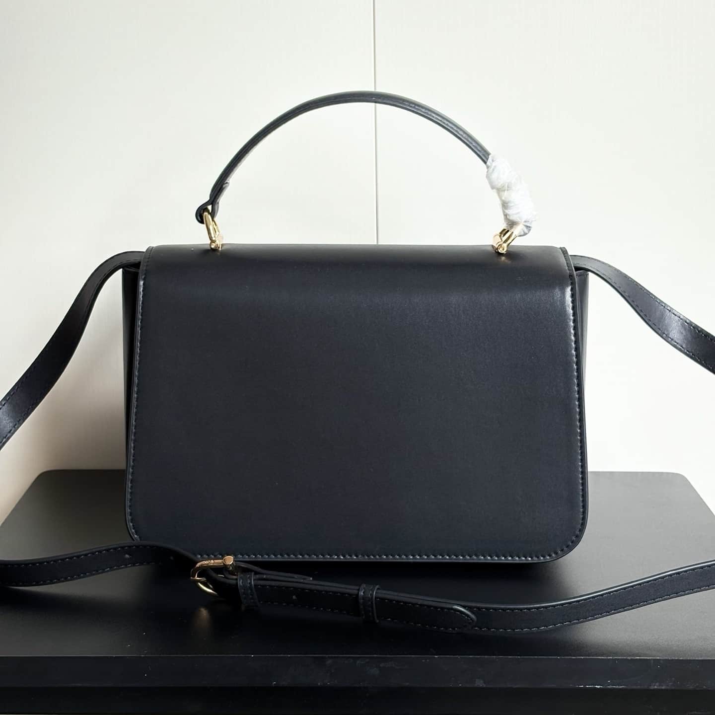 Gucci Siena Medium Top Handle Bag Black Leather 25Cm 855535 AAFKB 1000 - Image 5