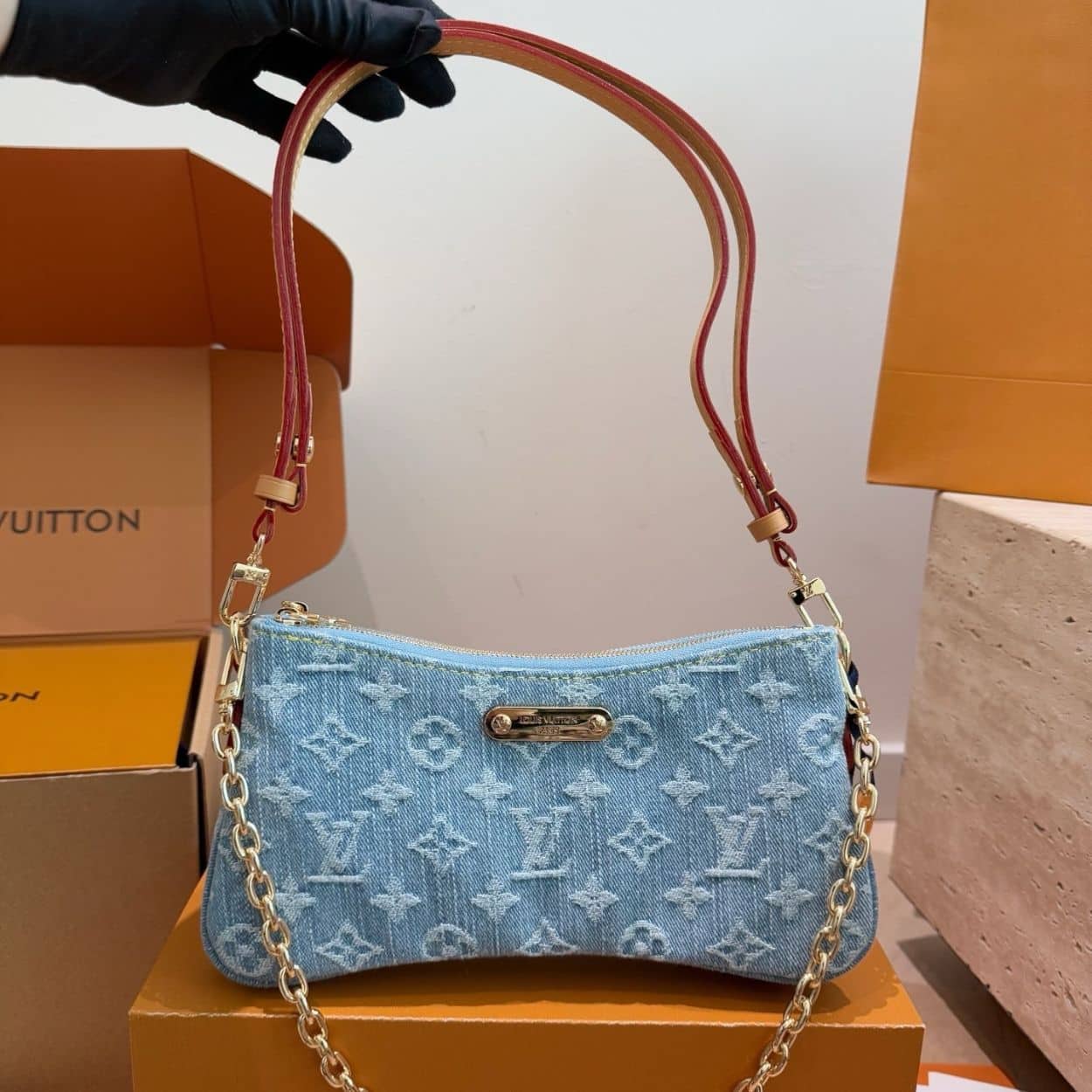 Louis Vuitton Liv Pochette Blue Denim 25Cm M83532 - Image 3