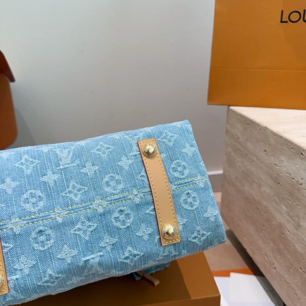 Louis Vuitton Carryall PM Blue 30Cm - Image 7