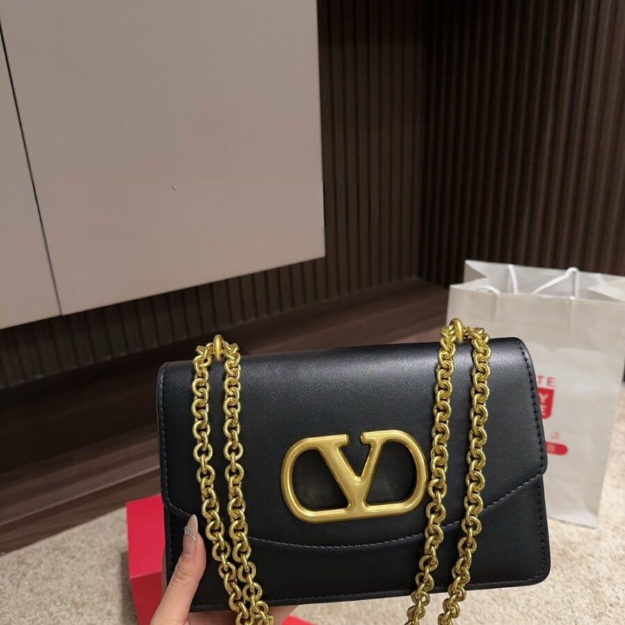 Alternative view of Valentino Garavani Vain Small Shoulder Bag In Shiny Black 19cm 6W2B0R17GCB 0NO