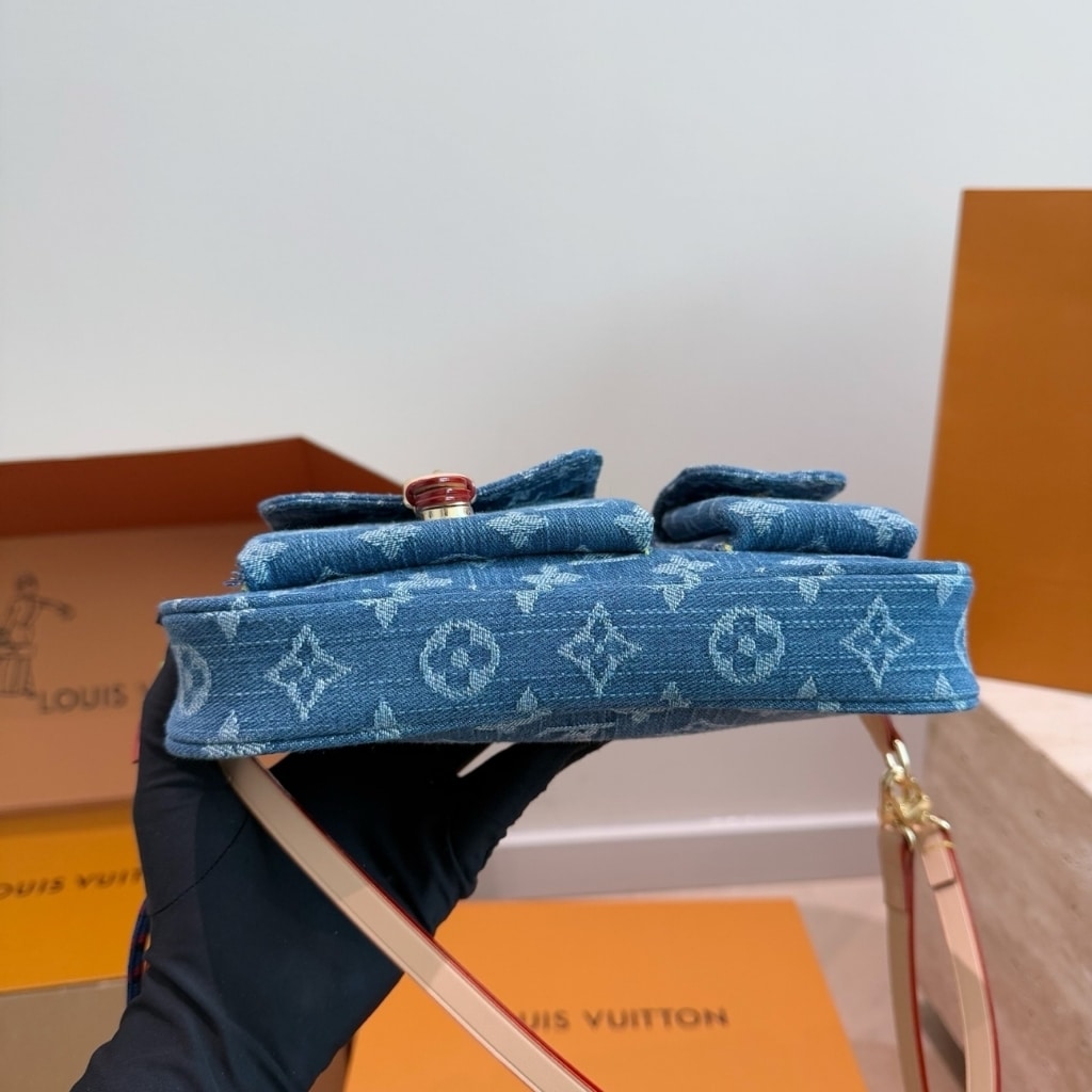 Louis Vuitton Pochette Accessoire Cargo Blue Denim 23cm M27602 - Image 5
