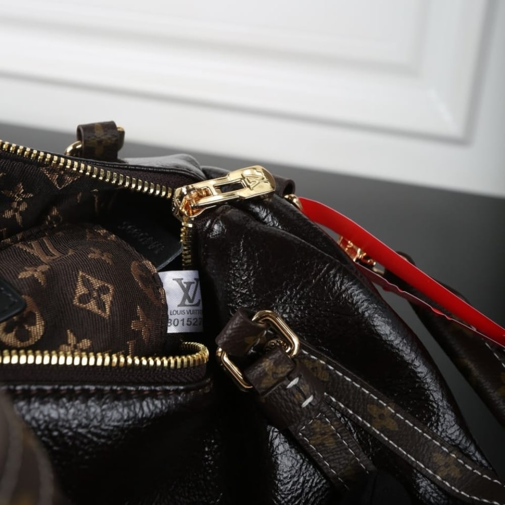 Louis Vuitton Express PM Black 26Cm M27920 - Image 10