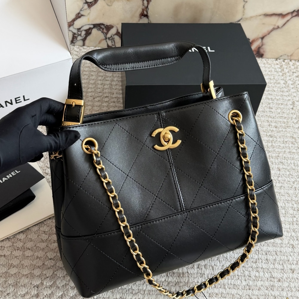 Chanel 25A Hobo Bag Gold Tone Hardware Black 28Cm - Image 2