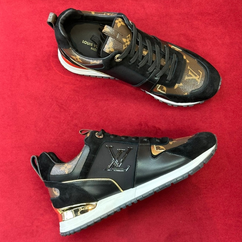Louis Vuitton Neo Run Away Sneaker Black 1AAP3E - Image 5