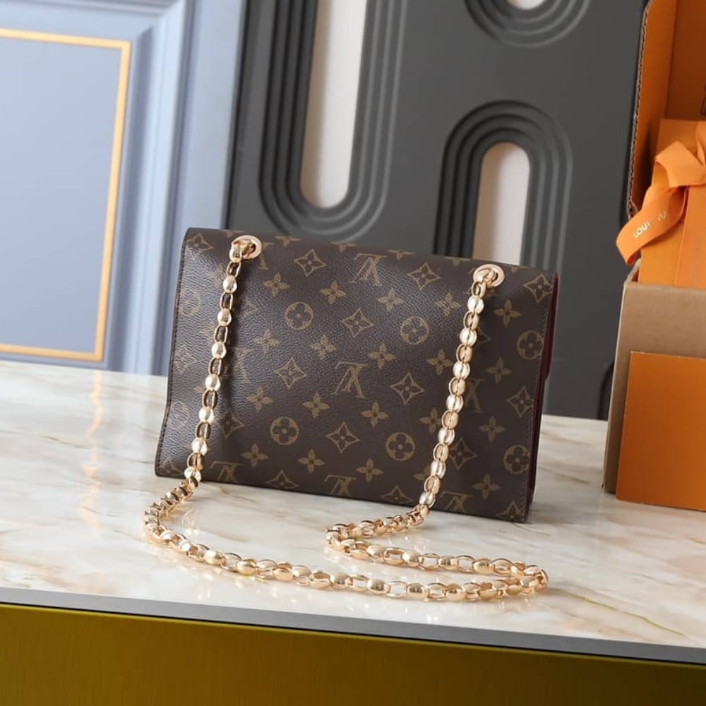 Louis Vuitton Victoire Monogram Canvas Red 26Cm M41731 - Image 4