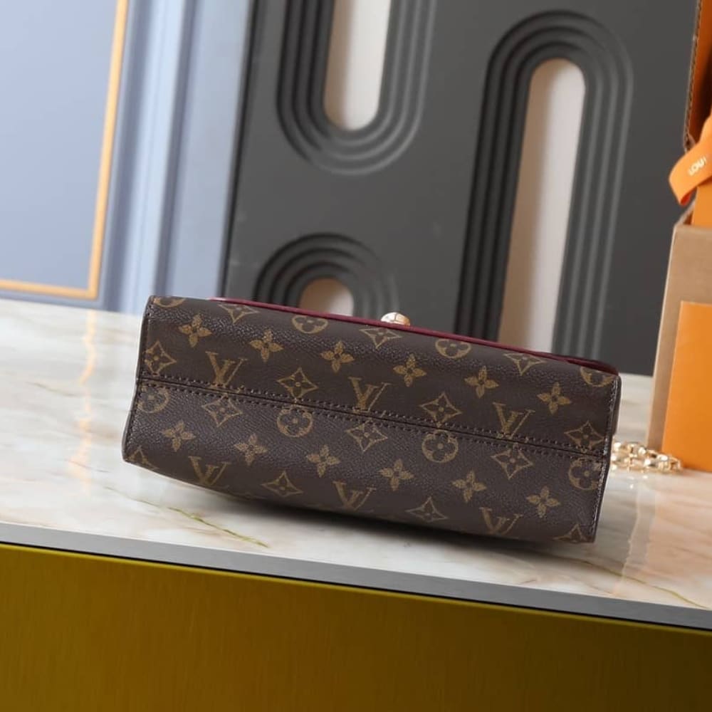 Louis Vuitton Victoire Monogram Canvas Red 26Cm M41731 - Image 5
