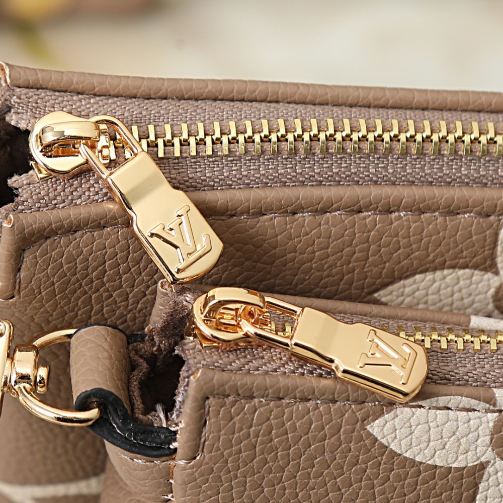 Louis Vuitton Multi Pochette Accessoires Monogram Empreinte Greige 25Cm - Image 6
