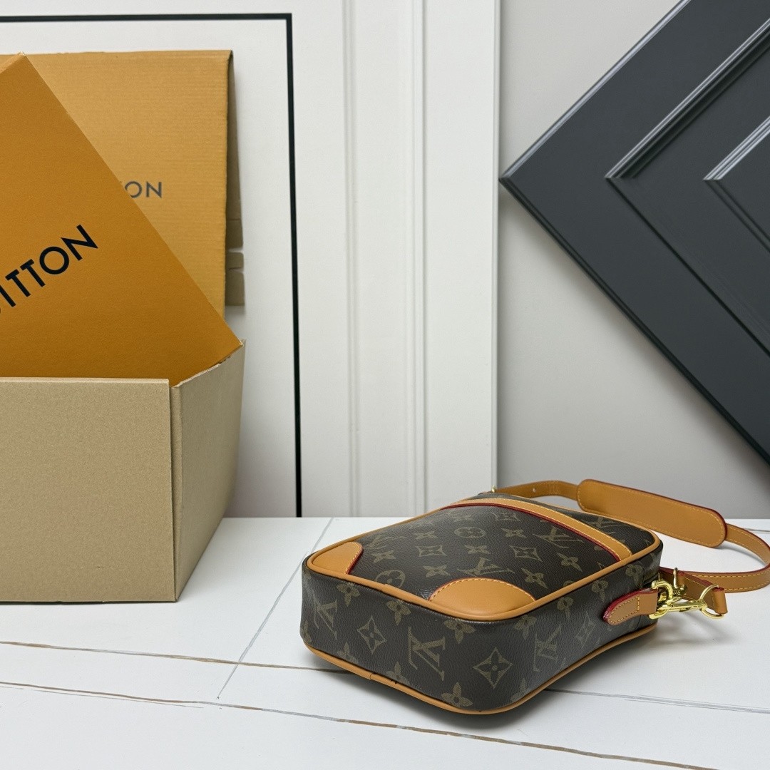 Louis Vuitton Danube Monogram Brown 21cm M14013 - Image 6