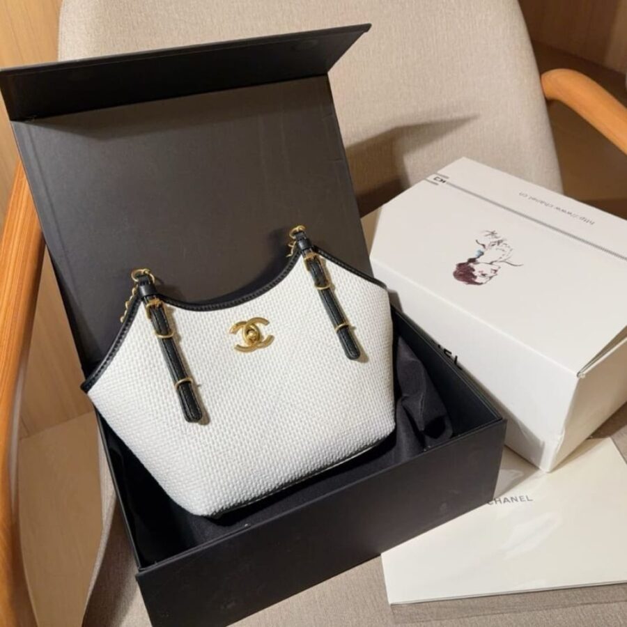 Alternative view of Chanel Small Shopping Bag Braided Raffia White And Black 18Cm