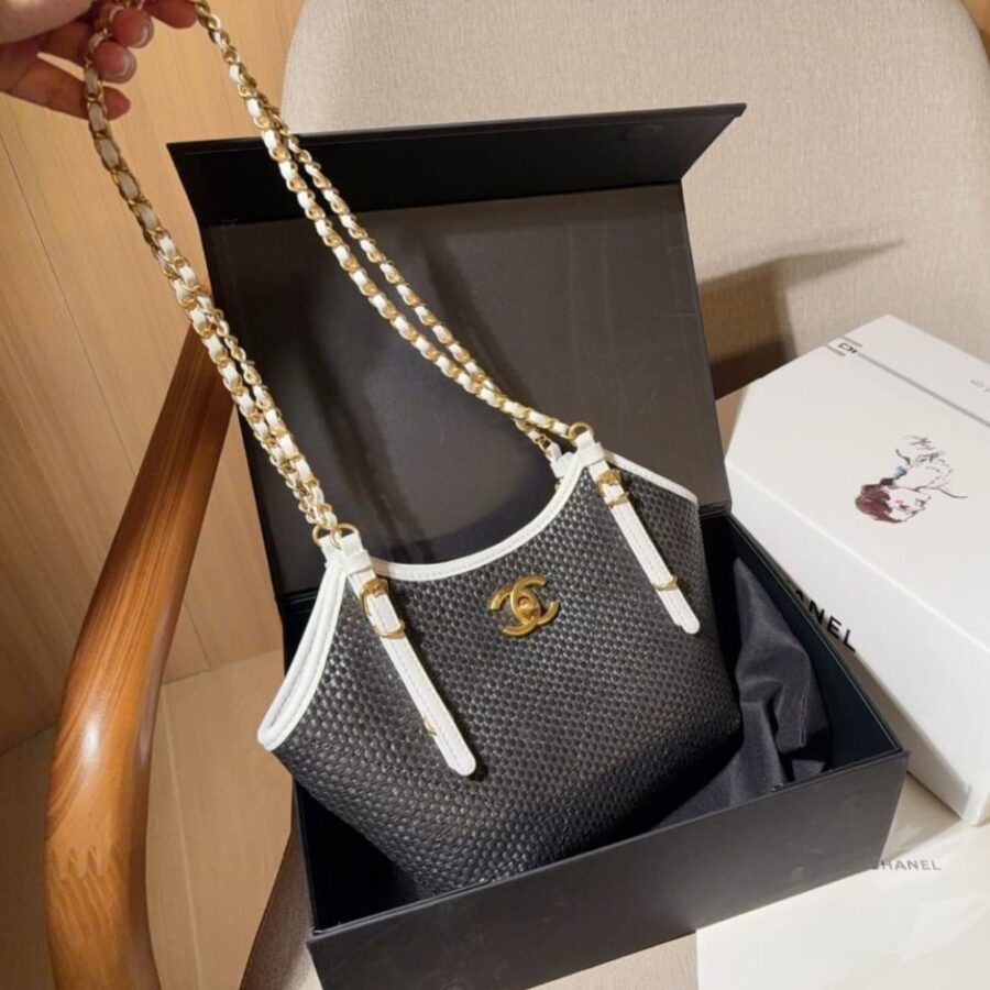 Alternative view of Chanel Small Shopping Bag Braided Raffia Black And White 18Cm AS6015 B22594 U5559